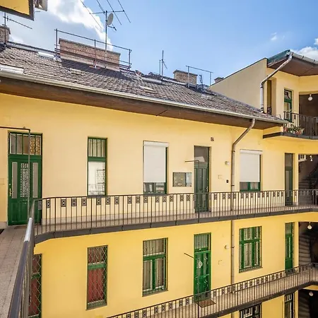 Apartamento Star House In The Budapest